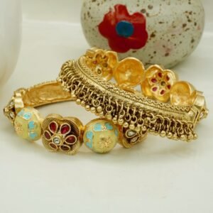 Designer Braclet Style Screw Patla (1978)